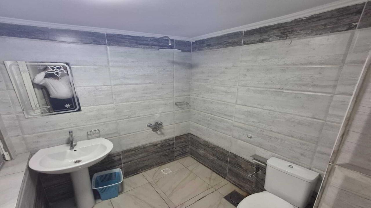 Cairo Downtown Triple room located in a lively area close to all services image 4
