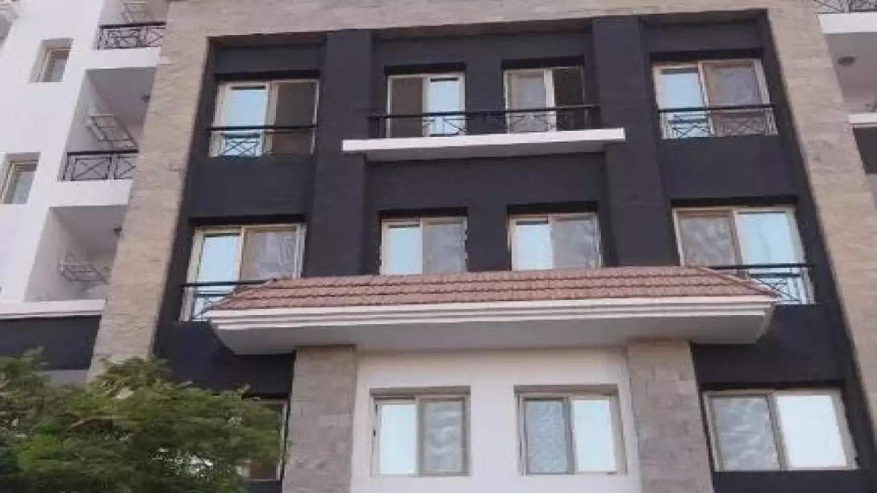 New Capital  Apartment with garden view featuring 2 single bedrooms