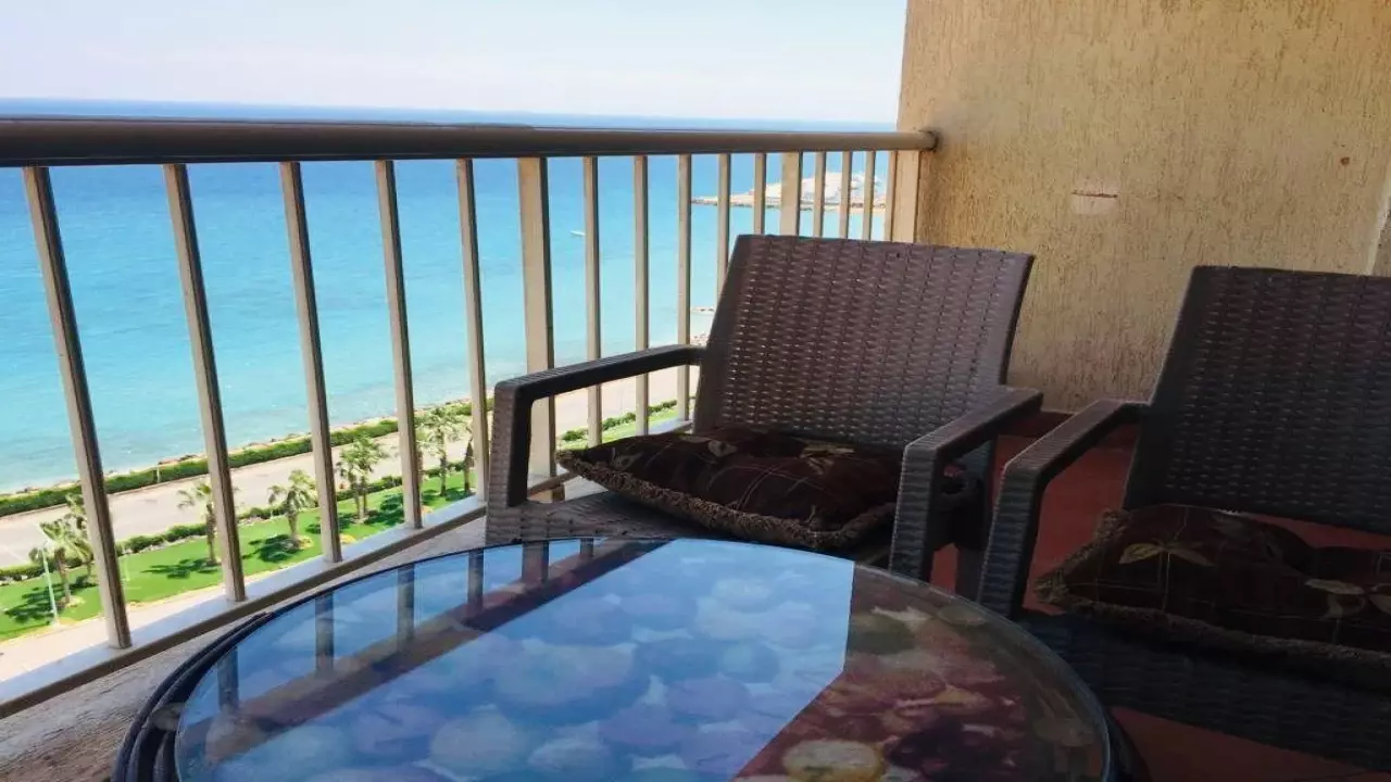 2 Bedroom Chalet in Porto Sokhna Towers image 2