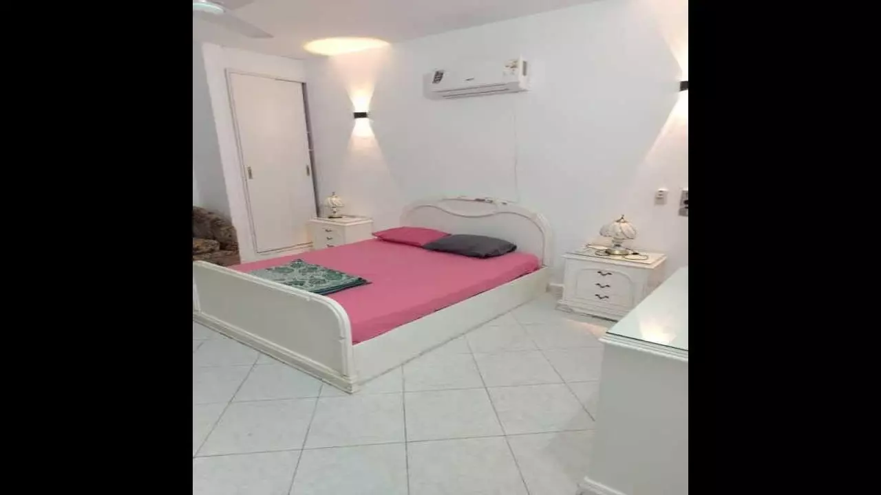Distinguished Ground Floor Chalet with Private Garden  Marina 5 image 3