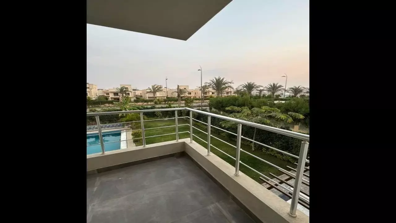 b4Bedroom Luxury Villa for Rent Grand Heights Sheikh Zayed Pool Saunab image 4