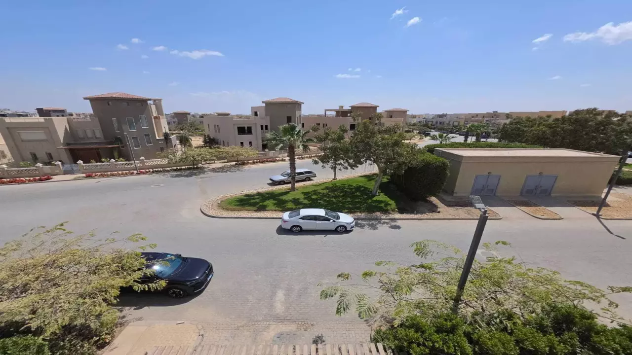 Allegria Beverly Hills Sheikh Zayed Luxury Villa for Rent 4BR Sauna & Steam image 3