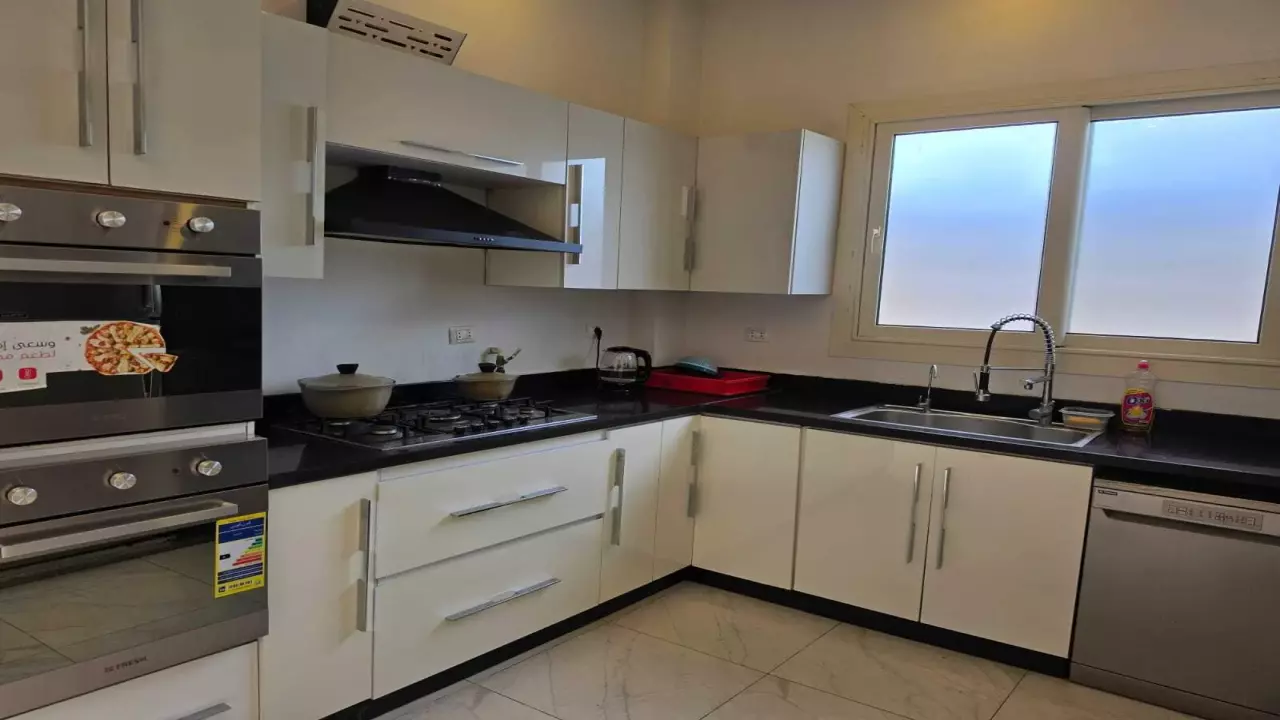 Allegria Beverly Hills Sheikh Zayed Luxury Villa for Rent 4BR Sauna & Steam image 4