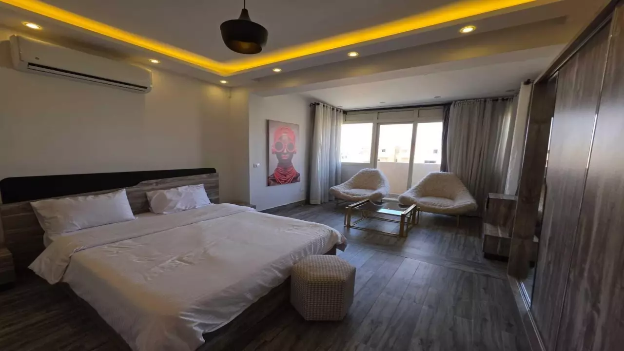 Luxury Villa Beverly Hills  Sheikh Zayed Front & Back Garden  4 Bedroom