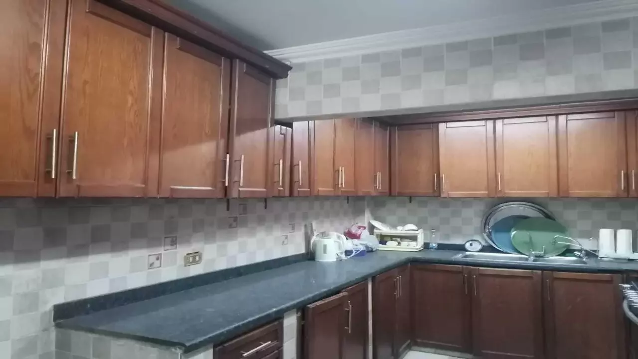 Badr Towers Maadi  225 sqm Apartment  4 Bedrooms  Next to City Center image 3