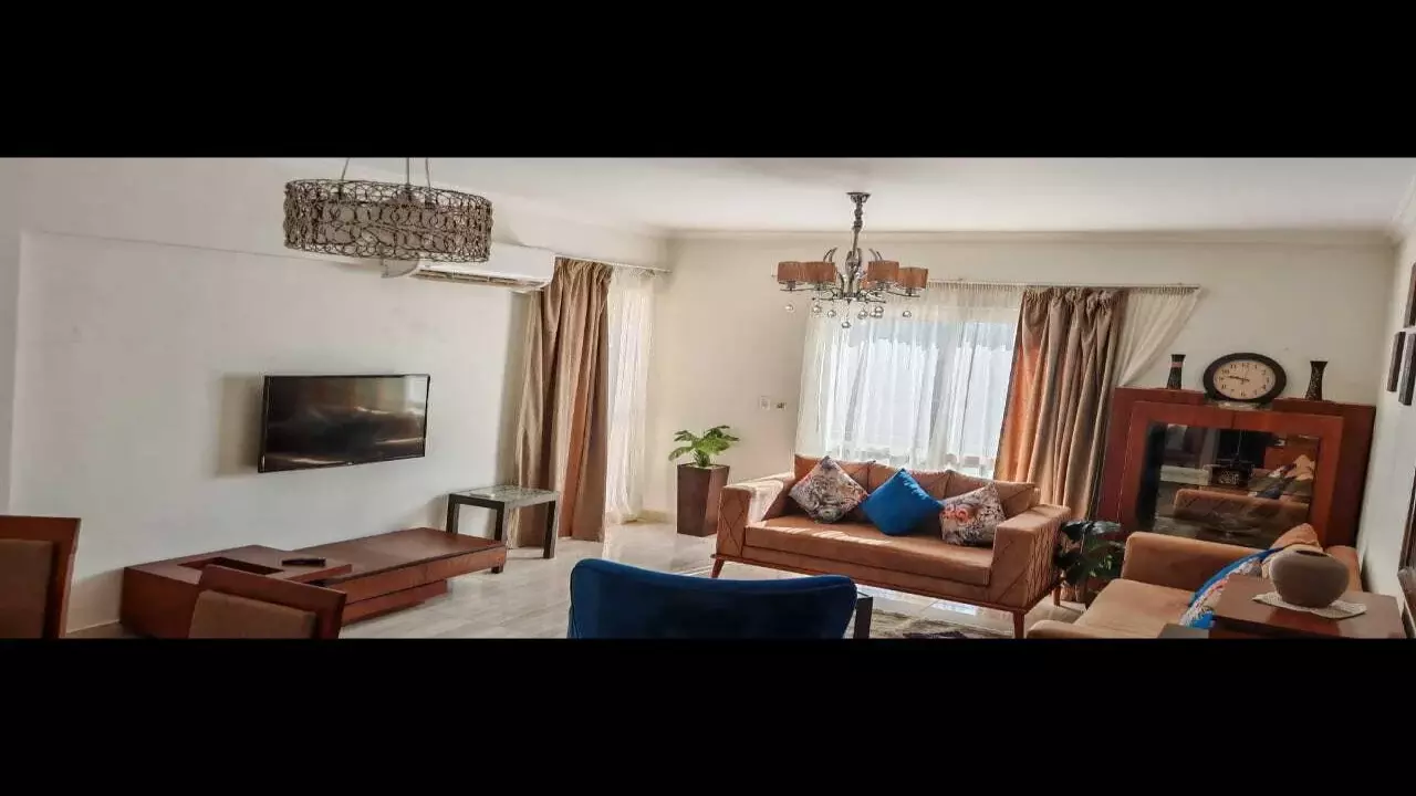 Stylish 2Bedroom Apartment in Rehab City  Street View  Prime Location image 2
