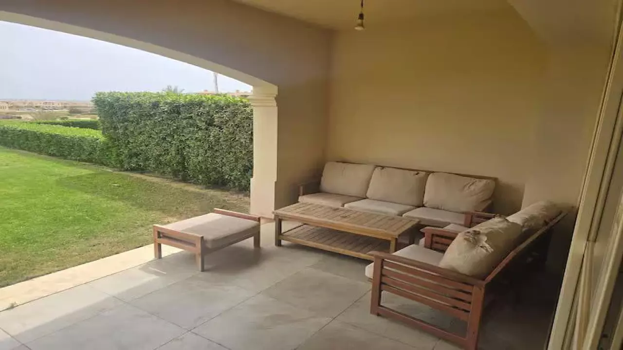 Spacious 3BR Chalet  Lavista 6  Sea View  Premium Location image 3