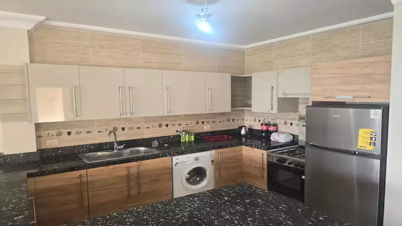 Spacious 3BR Chalet  Lavista 6  Sea View  Premium Location image 5