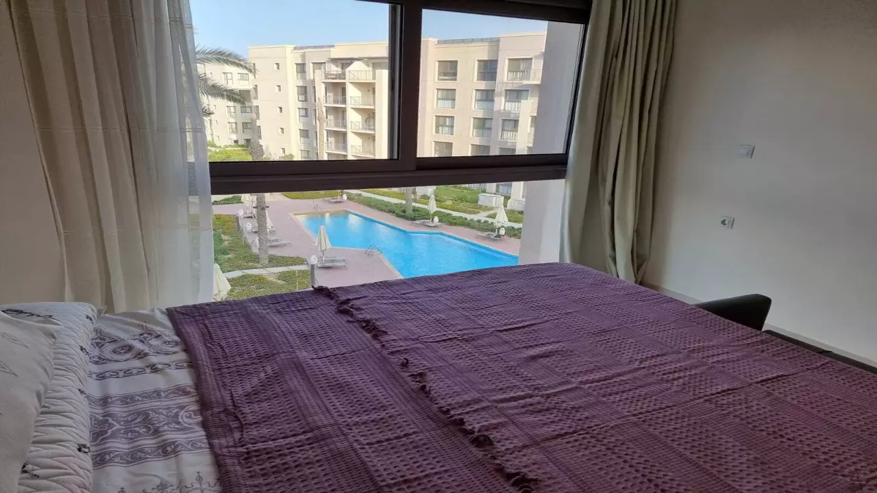 Marina apartment with 2 bedrooms and 2 bathrooms overlooking the swimming pool