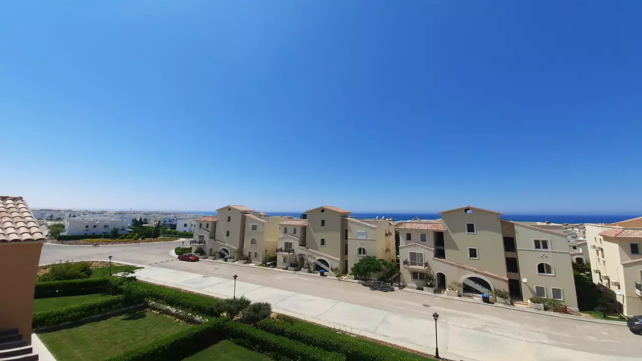 Mountain View  second row from the sea 2 bedrooms and 2 bathrooms