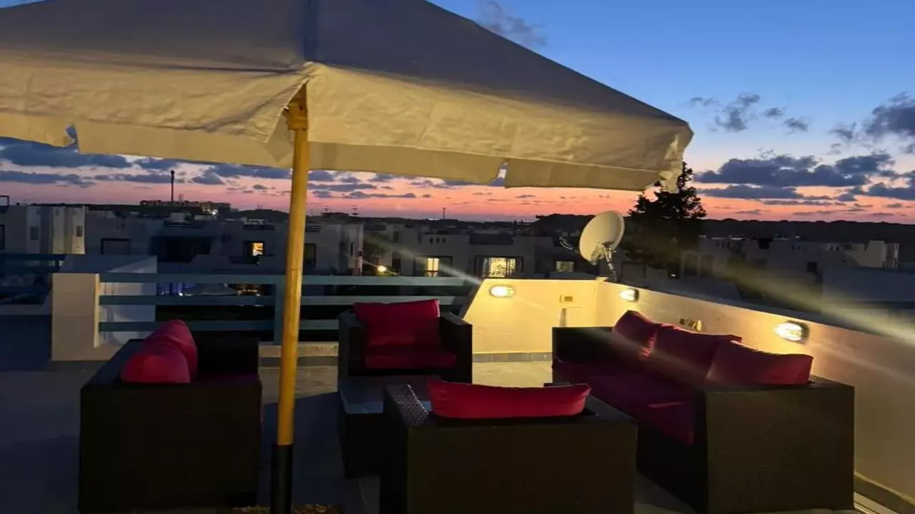 Mountain View  premium sea view 3 bedrooms and 2 bathrooms image 3