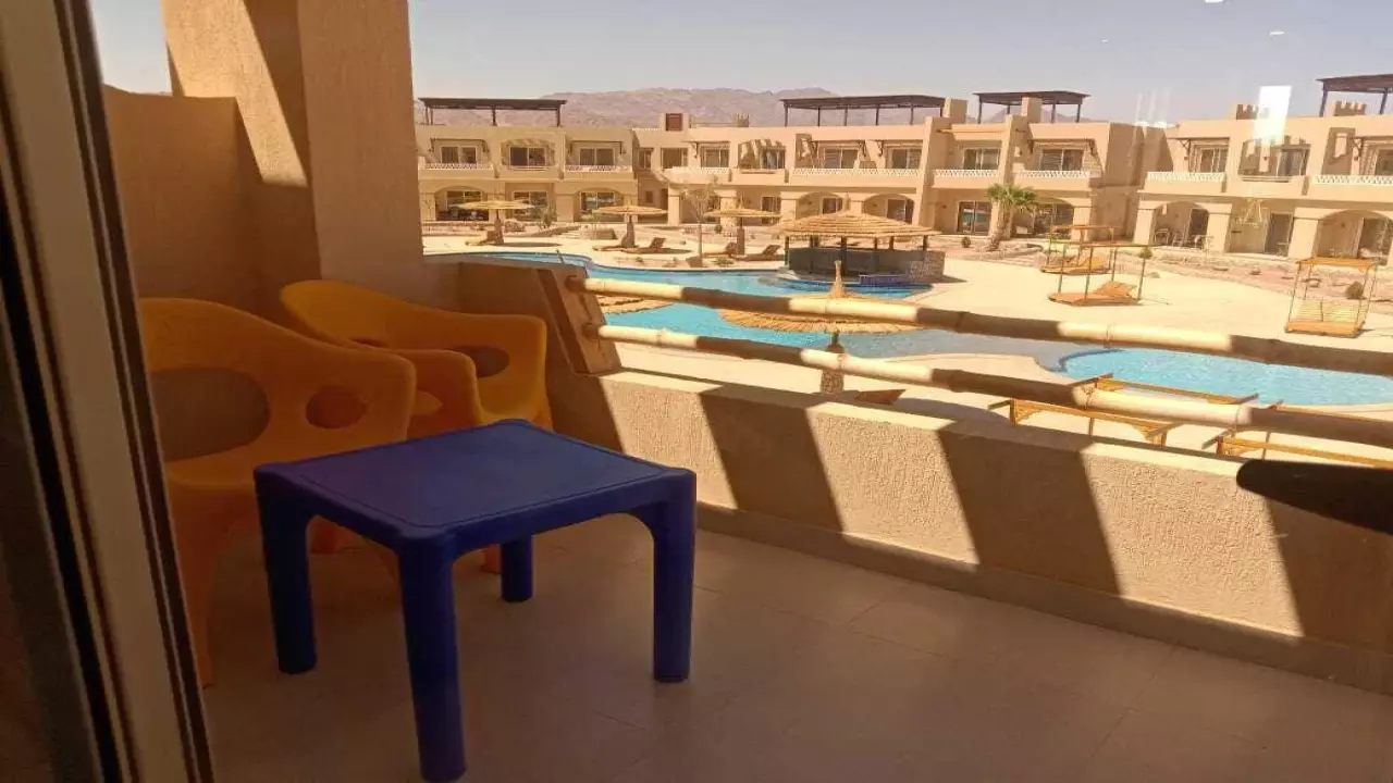Cozy 1BR Chalet with Pool View  Nadira Compound image 2