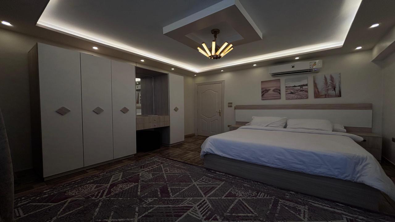 Apartment in a fantastic location in Arab League Street Mohandessin 3 bedrooms image 3