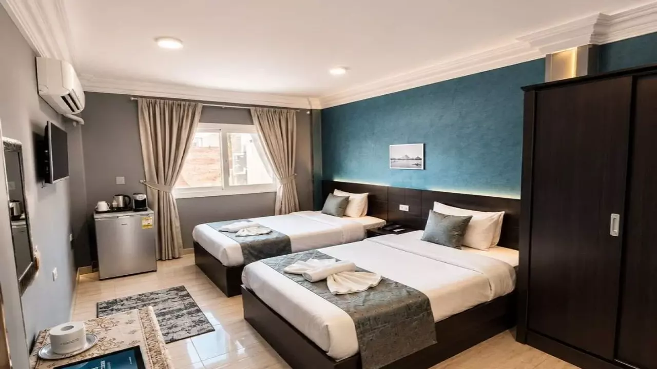 Giza  Pyramids An apartment overlooking beautiful scenic views and close to archaeological sites image 2