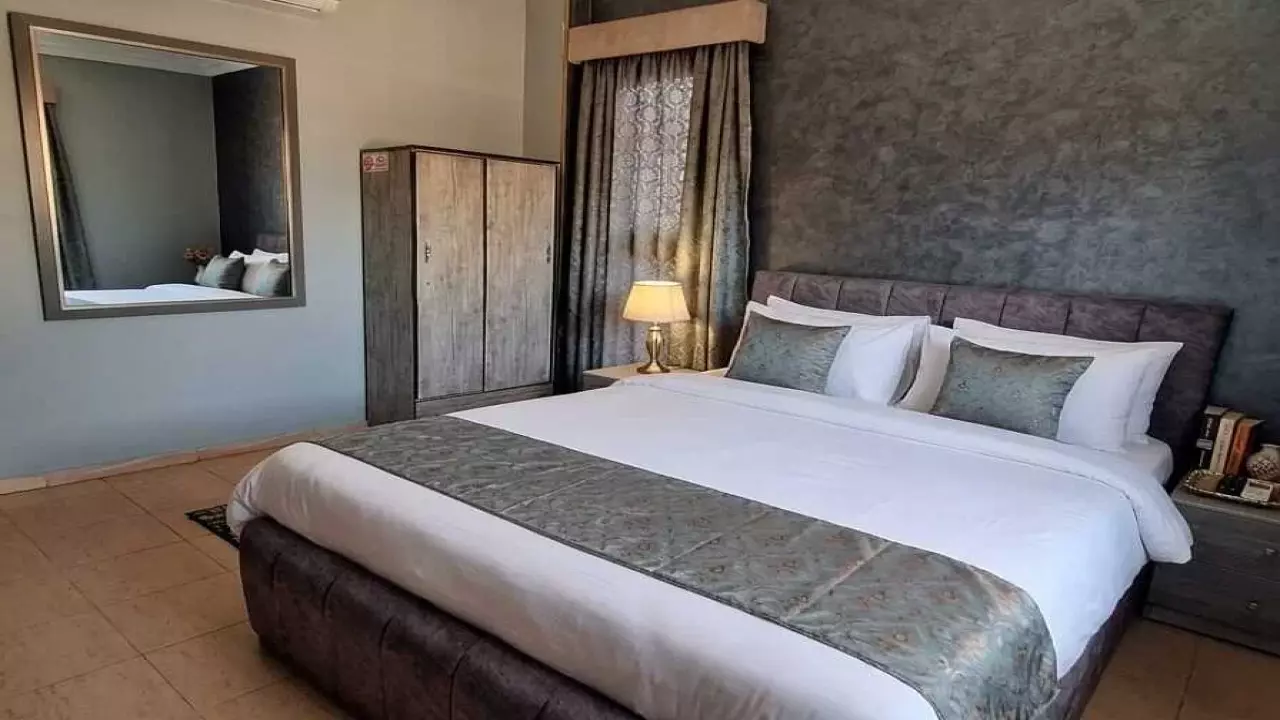 Pyramids area Double apartment with a large bed and a direct view of the pyramids image 2