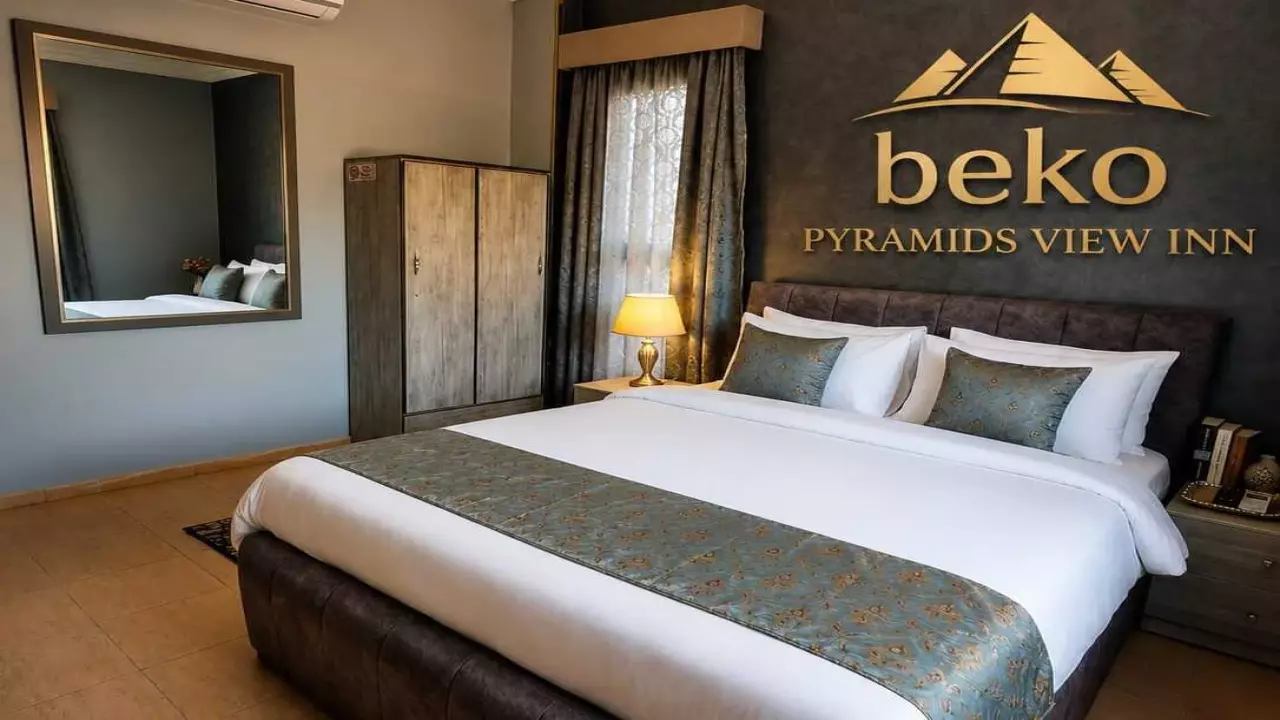 Pyramids area Double apartment with a large bed and a direct view of the pyramids image 3