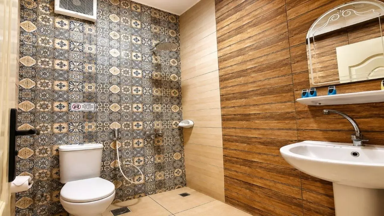 Giza  Pyramids Apartment accommodates up to 4 guests with a direct view of the pyramids image 2