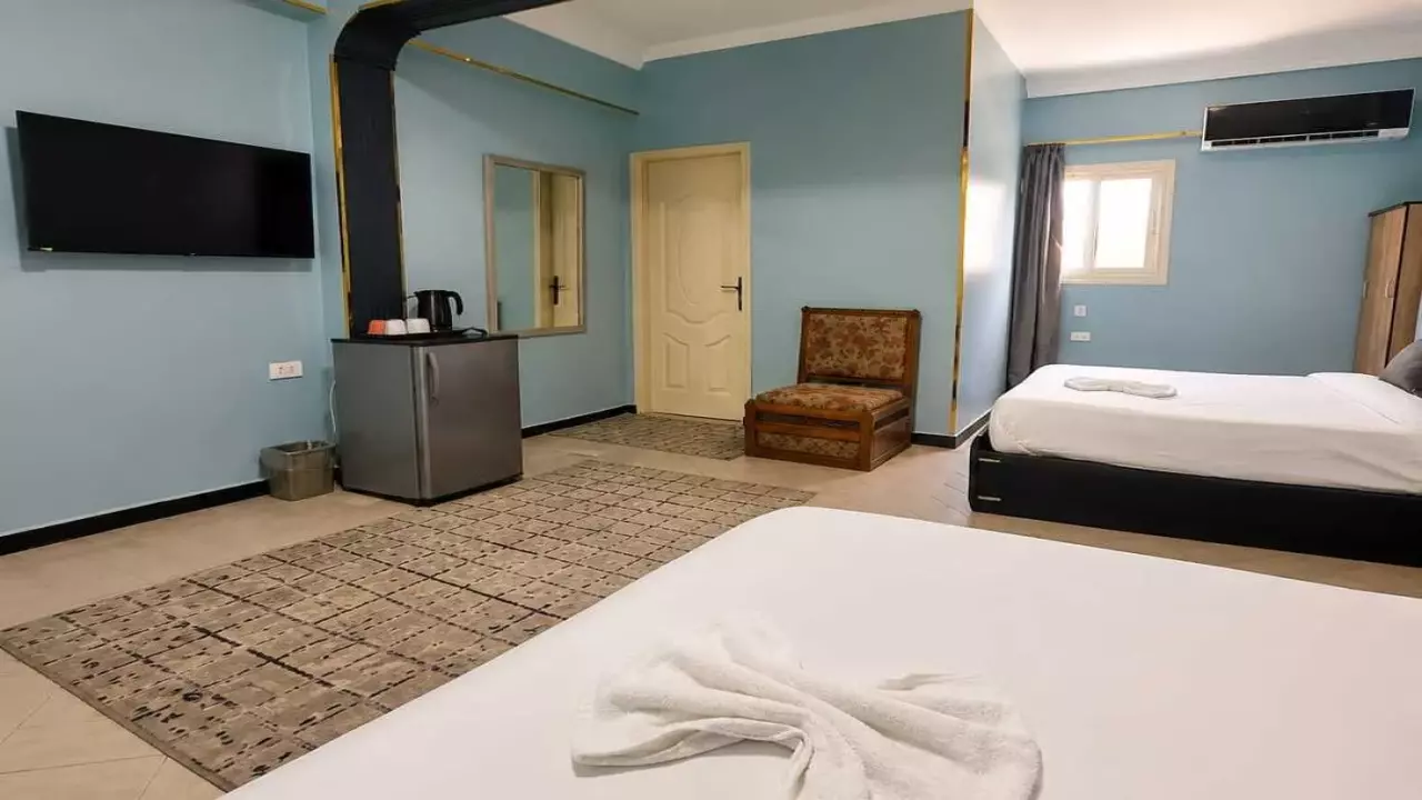Giza  Pyramids Apartment accommodates 2 to 4 guests with a view of the pyramids and featuring 2 large beds image 3