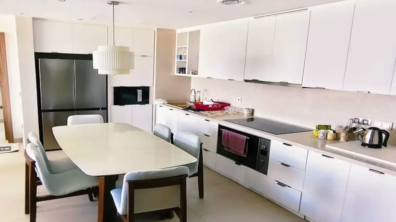 Marassi unit with a direct sea view image 2
