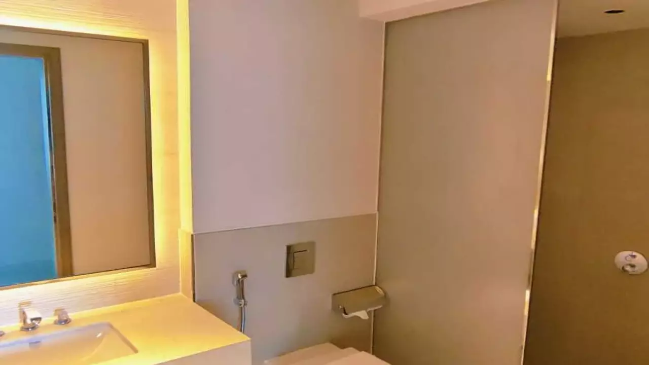 Marassi unit with a direct sea view image 5