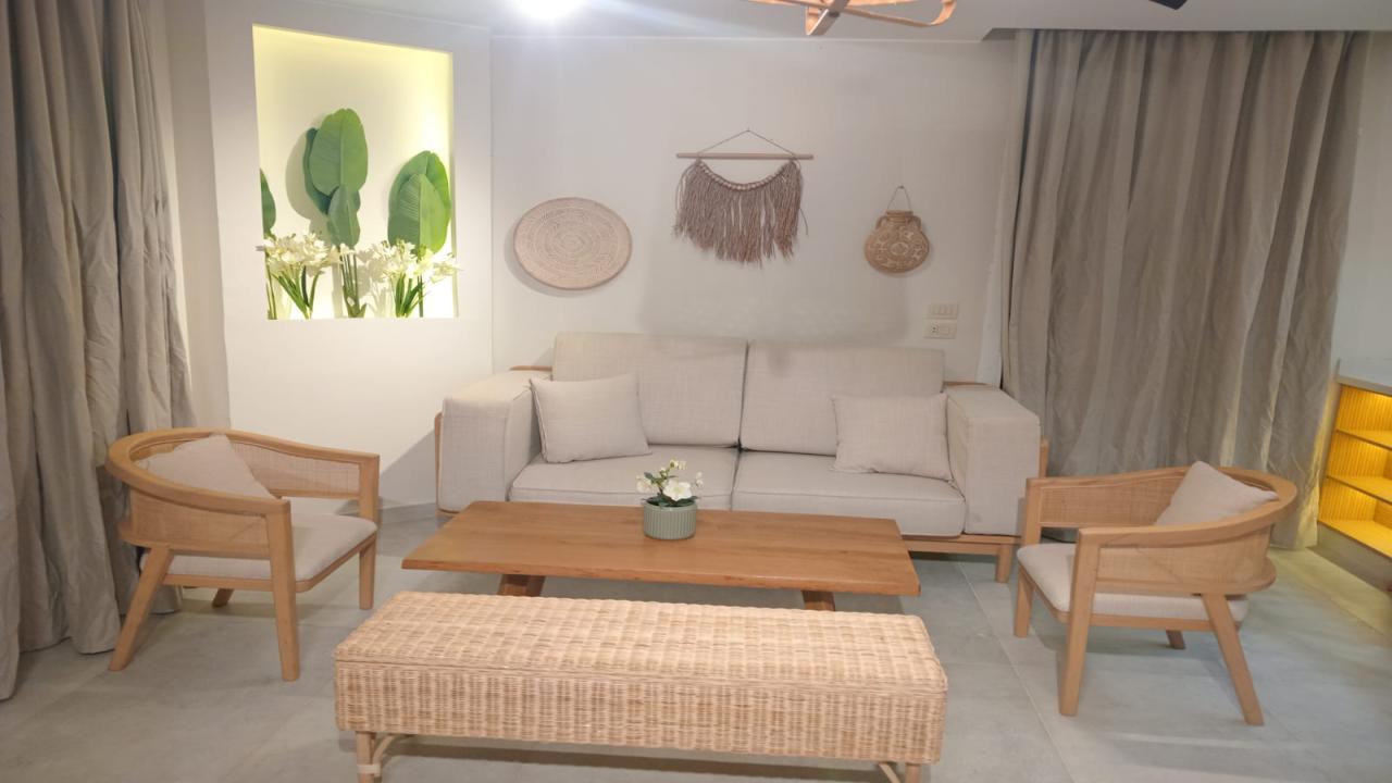 Jefaira 4 bedrooms Senior Chalet with Roof image 4